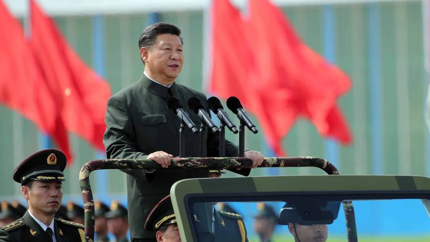Xi Jinping bei einer Militärparade: Chinas Machthaber will sich für eine dritte Amtszeit von fünf Jahren wählen lassen.