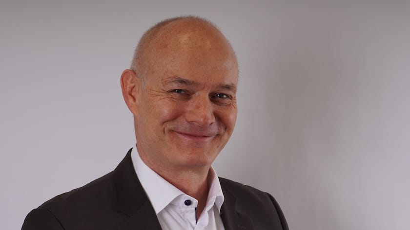 Gregor Messerli, Leiter Human Resources Valiant, sucht seine neuen Fachkräfte nicht via Tiktok, da dort der Datenschutz nicht ausreicht.