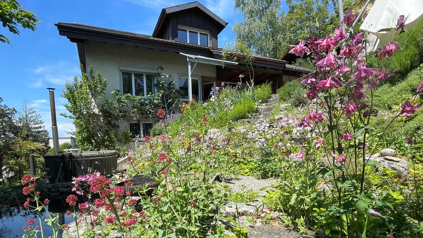 Ob sich das Abzahlen der Hypothek mehr lohnt, als das PK-Kapital in Assets anzulegen und mit der Zeit zu verzehren, hängt auch vom Hypo-Zins ab.