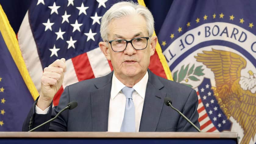 Fed-Chef Jerome Powell muss die hohe Inflation und die Gefahr einer zu starken Konjunkturabschwächung austarieren.