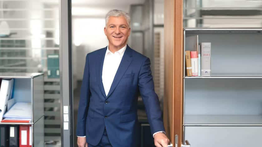 Die Tür für die Axa ist wieder geöffnet. Sehr zur Freude von Urs Arbter, Direktor des SVV.