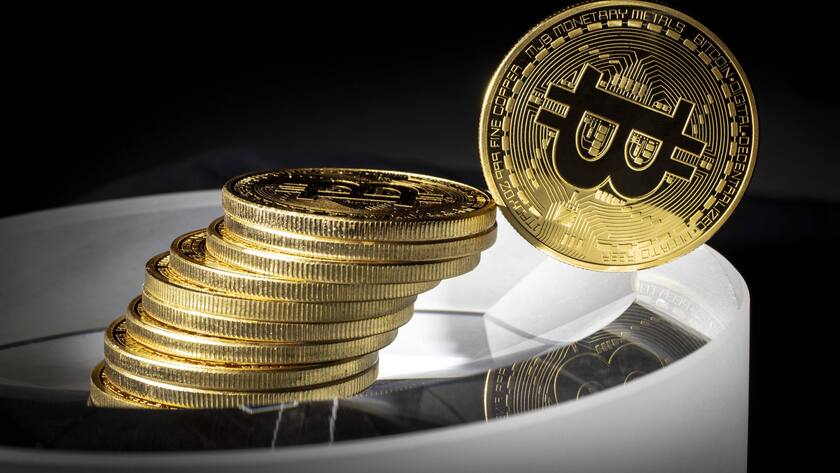 Symbolbild zum Thema Bitcoins - virtuelle Waehrung. Berlin, 03.01.2020. Berlin Deutschland *** Symbolic picture on the subject of Bitcoins virtual currency Berlin, 03 01 2020 Berlin Germany PUBLICATIONxINxGERxSUIxAUTxONLY Copyright: xJaninexSchmitz/photothek.netx