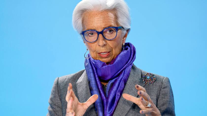 EZB-Chefin Christine Lagarde erhöht die Zinsen weiter.