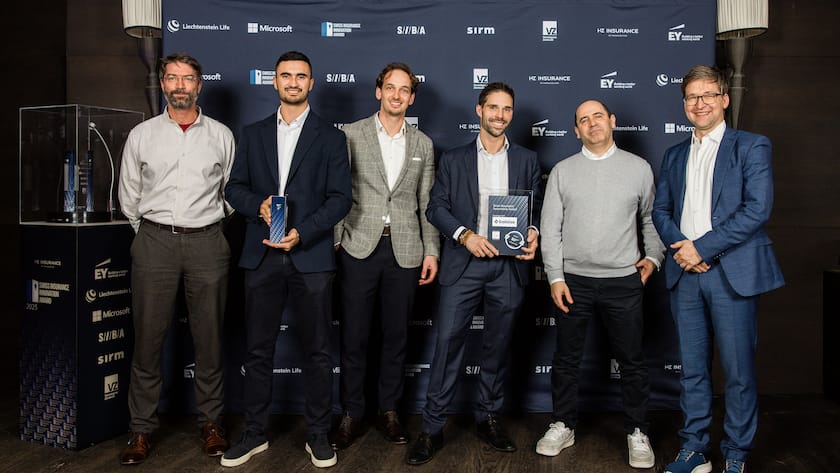 Das Gewinnerteam von der Baloise ist sichtlich stolz über den ersten Rang.