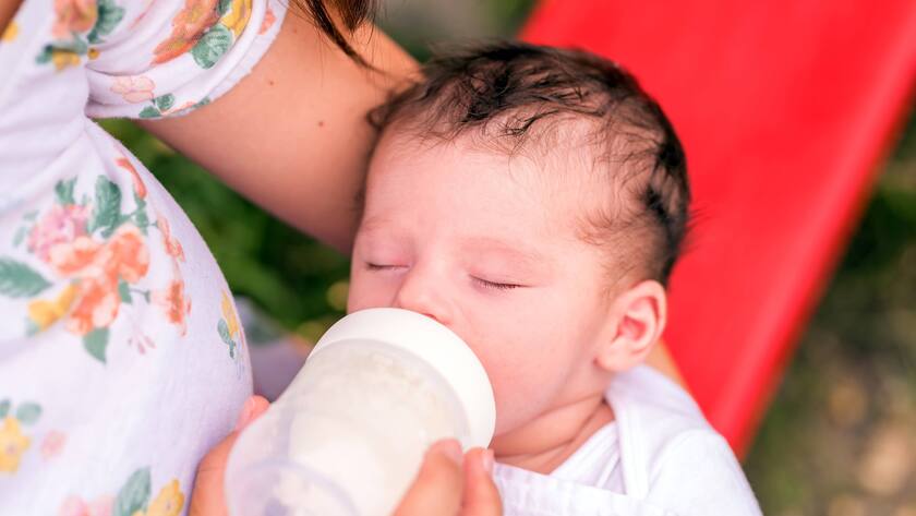 Milch Säugling Fläschchen