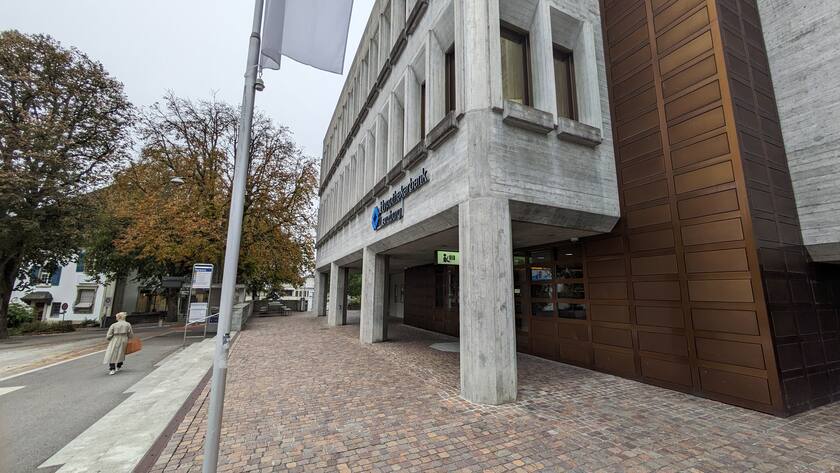 Eine Bank wie eine Tresoranlage: Hauptsitz der Hypothekarbank Lenzburg