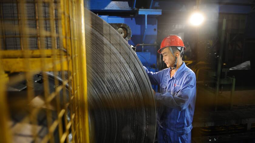 Stahlproduktion in China: Die deutsche Wirtschaft ist weniger von China abhängig als dies das Defizit in der Handelsbilanz suggeriert.