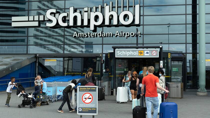 NLD , NIEDERLANDE , HOLLAND : Flughafen Schipol von Amsterdam , 23.08.2022 NLD , NETHERLANDS , HOLLAND : Schipol airport in Amsterdam , 23.08.2022 *** NLD , NETHERLANDS , HOLLAND Schipol airport in Amsterdam , 23 08 2022 NLD , NETHERLANDS , HOLLAND Schipol airport in Amsterdam , 23 08 2022