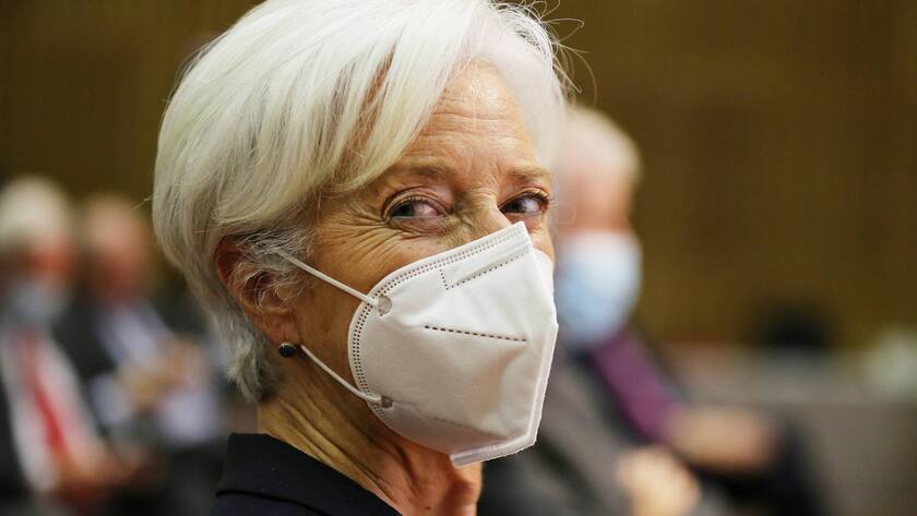EXCLUSIF: Christine Lagarde presidente de la Banque centrale europeenne recoit un grand prix d honneur lors de la 34 eme edition du prix Turgot du meilleur livre d economie financiere de l annee a bercy NEWS: 34 eme edition du prix Turgot - Paris - 02/06/2021 JonathanRebboah/Panoramic PUBLICATIONxNOTxINxFRAxITAxBEL PESRK24022012