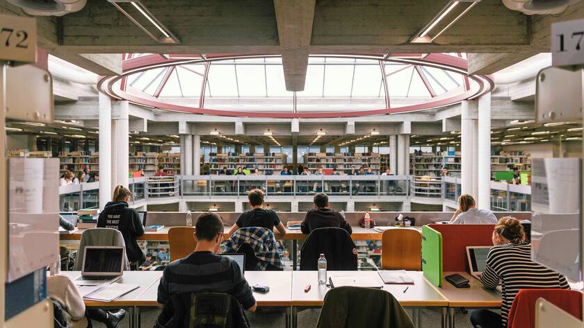 Students study in the library of the University of St. Gallen HSG in St. Gallen, Switzerland, on March 27, 2018. (KEYSTONE/Christian Beutler)