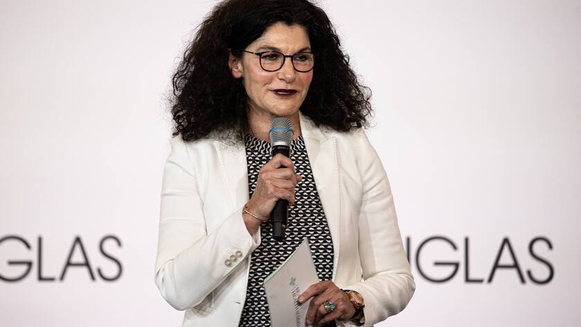 Schafft Tina Müller bei Weleda den Turnaround? 02.09.2022. Düsseldorf. Erster Beauty Health Summit by DOUGLAS auf der Düsseldorfer Königsallee im Hotel Kö59. Hier: Tina Müller CEO DOUGLAS Group. Düsseldorf Königsallee, Hotel Kö 59 Nordrhein-Westfalen Deutschland *** 02 09 2022 Düsseldorf First Beauty Health Summit by DOUGLAS on Düsseldorfs Königsallee at Hotel Kö59 Here Tina Müller CEO DOUGLAS Group Düsseldorf Königsallee, Hotel Kö 59 North Rhine Westphalia Germany