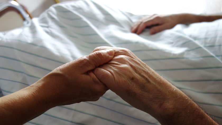 Die Finanzierung der Kosten für die Pflege im Alter gilt es für Avenir Suisse neu zu denken.