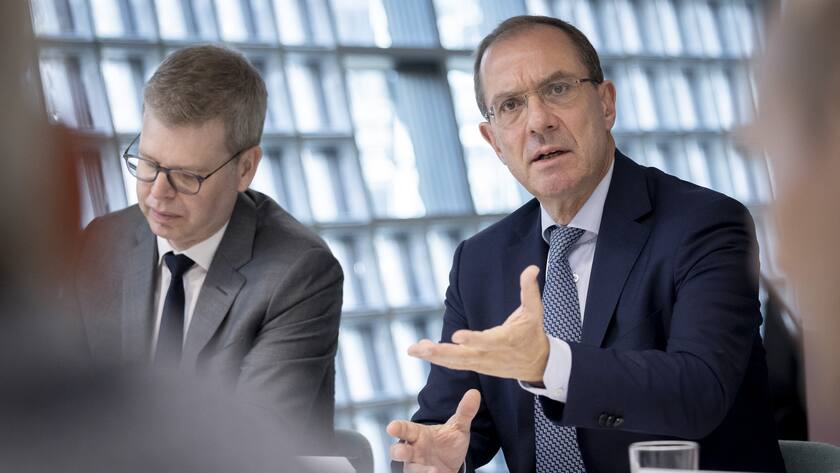 Die Bankiervereinigung ist zufrieden mit der Notfallrettung Marcel Rohner, Praesident der Schweizerischen Bankiervereinigung, spricht an der Jahresmedienkonferenz der Schweizerischen Bankiervereinigung (Swiss Banking) am Standort in Zuerich am Dienstag, den 21. Maerz 2023. (KEYSTONE/Christian Merz)