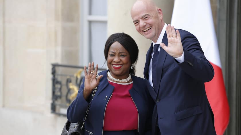 Fatma Samoura - Gianni Infantino (FIFA) NEWS : Equipe de France de foot a l Elysee pour decorations - Paris - 04/06/2019 StephenCaillet/Panoramic PUBLICATIONxNOTxINxFRAxITAxBEL