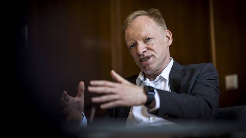 Clemens Fuest, Praesident des ifo, Institut fuer Wirtschaftsforschung, aufgenommen wahrend eines Interviews Berlin Deutschland *** Clemens Fuest, President of ifo, Institute for Economic Research, recorded during an interview Berlin Germany Copyright: xThomasxKoehlerxphotothek.dex