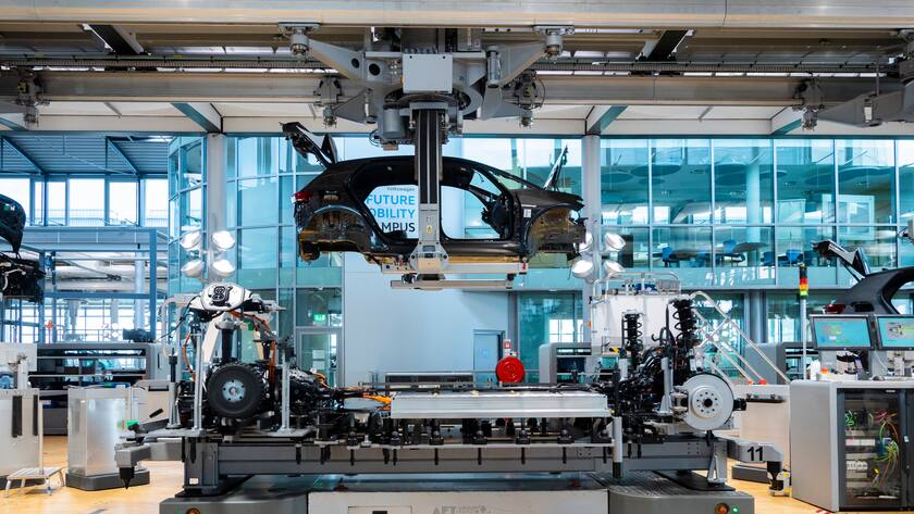 In der Gläsernen Manufaktur in Dresden produziert Volkswagen seit Jahresbeginn den vollelektrischen ID.3.