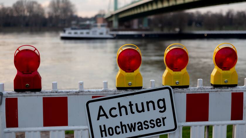 Rhein Hochwasser 2018