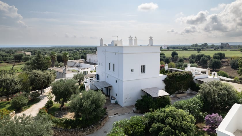 Die Masseria Torre Abate Risi aus der Vogelperspektive