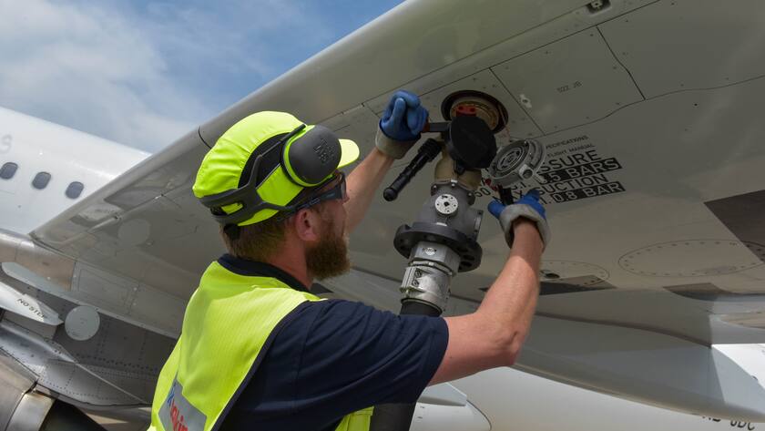 SWISS fliegt mit nachhaltigem Kerosin