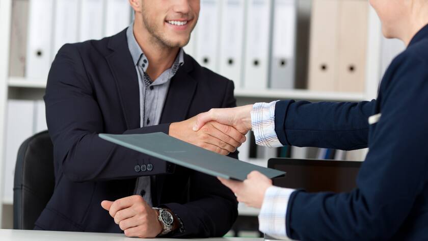 Unternehmen erwarten weiterhin robuste Anstellungsdynamik