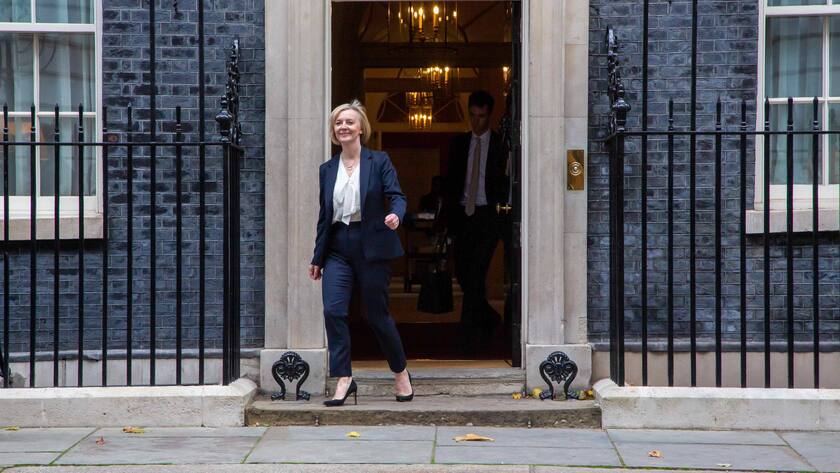 UK Ministerin Liz Truss verlässt die Downing Downing Street.