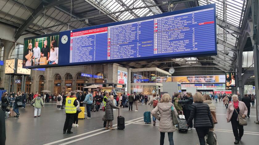 Zürich, Schweiz, 21.10.2023: Zürich Haupfbahnhof, NO PROPERTY RELEASE *** Zurich, Switzerland, 21 10 2023 Zurich Main station, No Property Release Copyright: xdtsxNachrichtenagenturx dts_25037