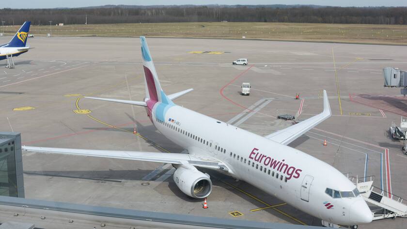Eurowings-Flieger am Köln Bonn Airport: «Fliegen zum Taxipreis ist nicht mehr möglich».
