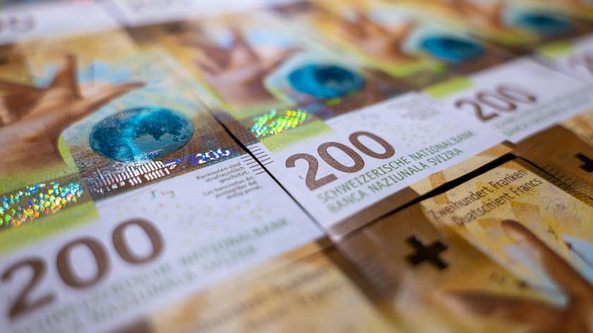 Schweizer Franken von 200 Zweihundert Banknoten in der Schweiz *** Swiss Franken from 200 Two hundred Banknotes in the Switzerland Copyright: imageBROKER/MatsxSilvan iblkdx09304797.jpg Bitte beachten Sie die gesetzlichen Bestimmungen des deutschen Urheberrechtes hinsichtlich der Namensnennung des Fotografen im direkten Umfeld der Veröffentlichung