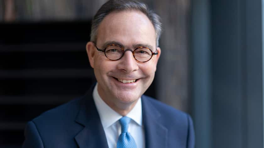 Hat die Sicherheit der Verkehrsteilnehmer im Blick: Klaus-Peter Röhler, Vorstand der Allianz SE.