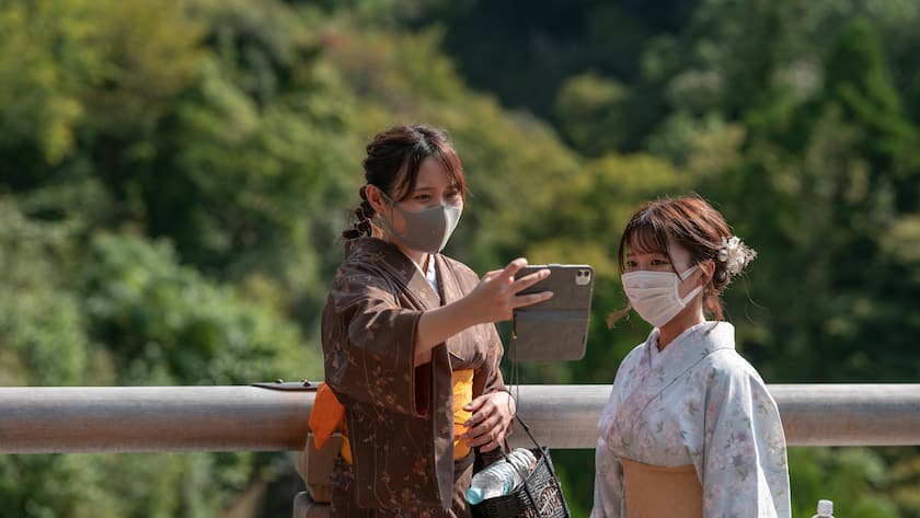 Selfie im Kiyomizu-dera in Kyoto: Der Tourismus aus dem Ausland ist in Japan zum Erliegen gekommen.