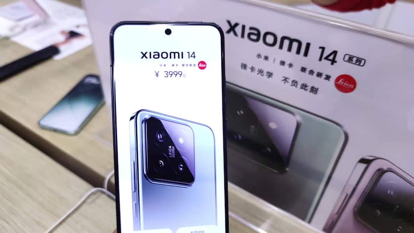 Das Xiaomi 14 in einem Laden in China: Erfolgreiche Smartphone-Marke.