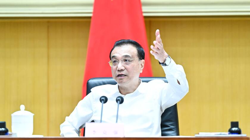 Chinas Premier Li Keqiang spricht zu Beamten