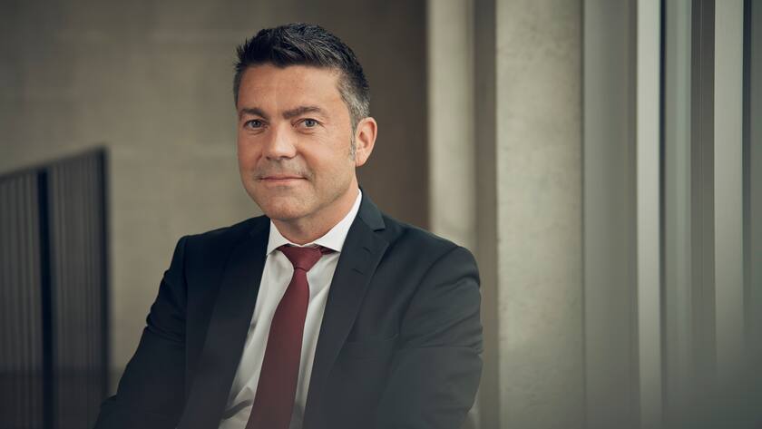 Kämpft für kostendämpfende Massnahmen im Arzneimittelmarkt: Helsana-CEO Roman Sonderegger.