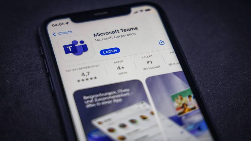 App Store - Apple 25.08.2022: Apple App Store auf einem iPhone. Apps-Charts gratis Apps. Microsoft Teams *** App Store Apple 25 08 2022 Apple App Store on an iPhone Apps Charts free Apps Microsoft Teams