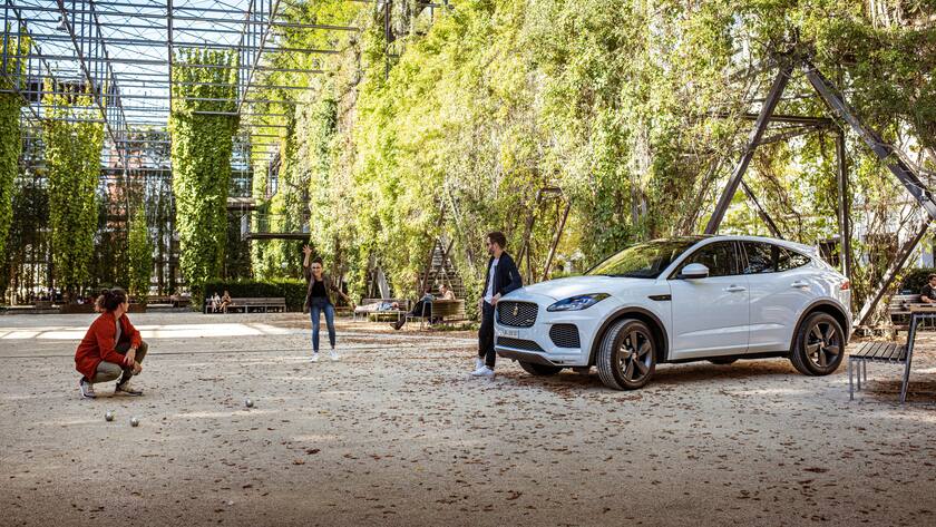 SPORT 04/2020 PUBLI Jaguar E-Pace Boule