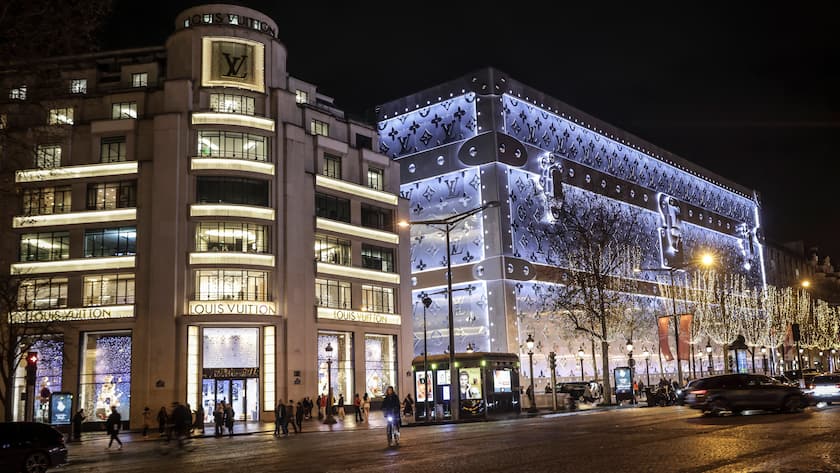 Louis Vuitton va ouvrir son hà tel de luxe de 6000 m2 sur les Champs Elysà es Louis Vuitton va ouvrir son hà tel de luxe de 6000 m2 sur les Champs Elysà es Situà au 103 avenue des Champs-Elysà es à Paris