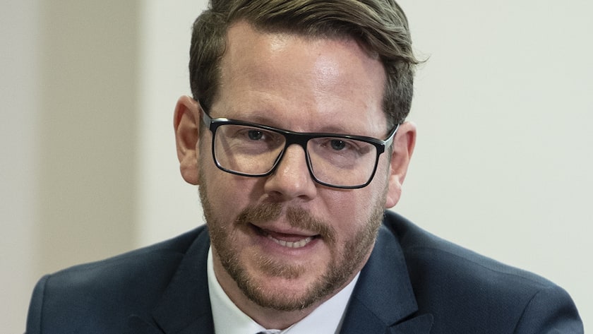 Pascal Stirnimann, Leiter Revision des Bundesamt fuer Verkehr, spricht ueber das neue Aufsichtskonzept zu den Subventionen im oeffentlichen Verkehr, am Montag, 6. Mai 2019, in Ittigen. (KEYSTONE/Peter Schneider)