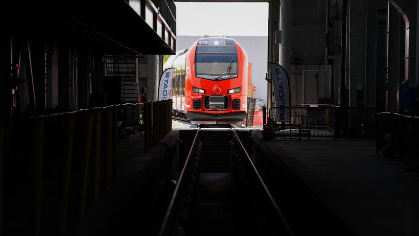 July 15, 2022, Ottawa, ON, Canada: The City of Ottawa s new Stadler FLIRT train system is seen during an unveiling event at Walkley Yard in Ottawa, Ont. on Friday, July 15, 2022. The new train system will be used in Stage 2 of the Light Rail Transit LRT expansion project and will work to serve 24 train stations throughout the city. Ottawa Canada PUBLICATIONxINxGERxSUIxAUTxONLY - ZUMAc35_ 20220715_zaf_c35_052 Copyright: xSpencerxColbyx
