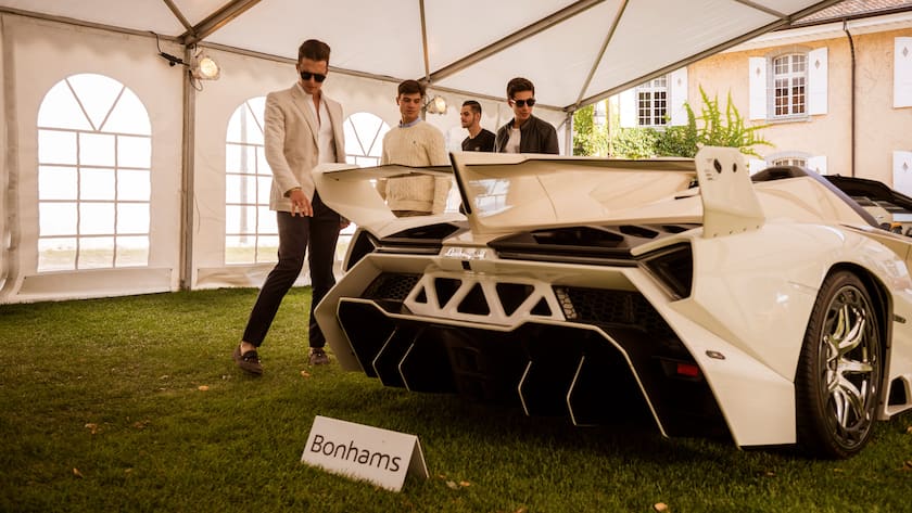 Der teuerste Lamborghini der Welt: Der weisse Veneno Roadster 2014 wird für 8,28 Millionen Franken verkauft.