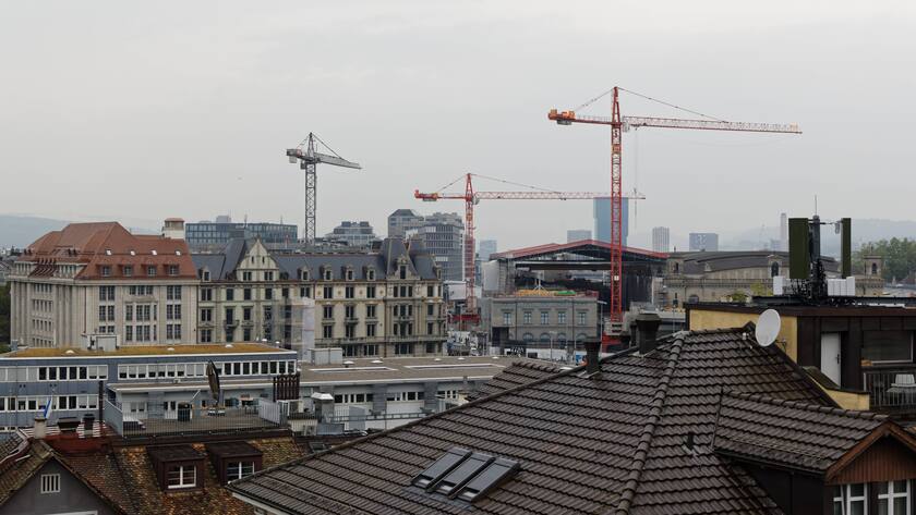 Was löst das Wohnungsproblem? Zum Beispiel Verdichtung bestehender Bauzonen im Agglomerationen wie Zürich. Auf beschränktem Platz können so mehr Wohnungen entstehen.