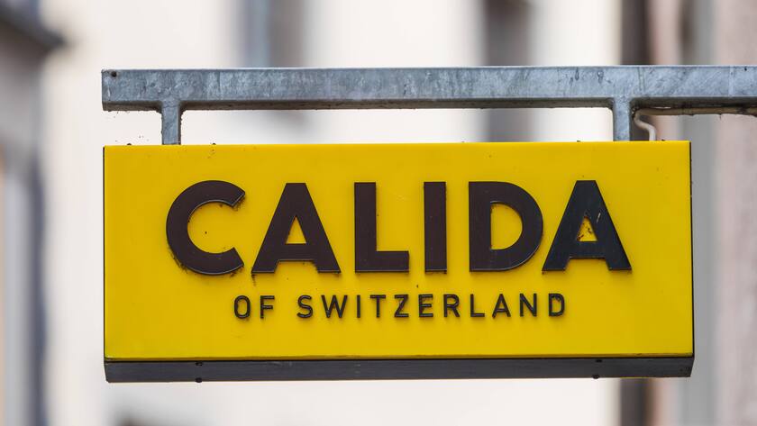 Schild der Calida Filiale in der Konstanzer innenstadt. Konstanz, Deutschland, 08.05.2022