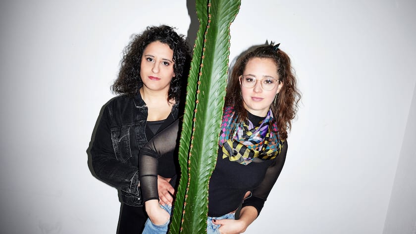 Antonella Barone (links) und Tanja Breu sind Kuratorinnen. Zusammen sind sie als Kollektiv Baronebreu unterwegs. Der Offspace ist ihr Reich.