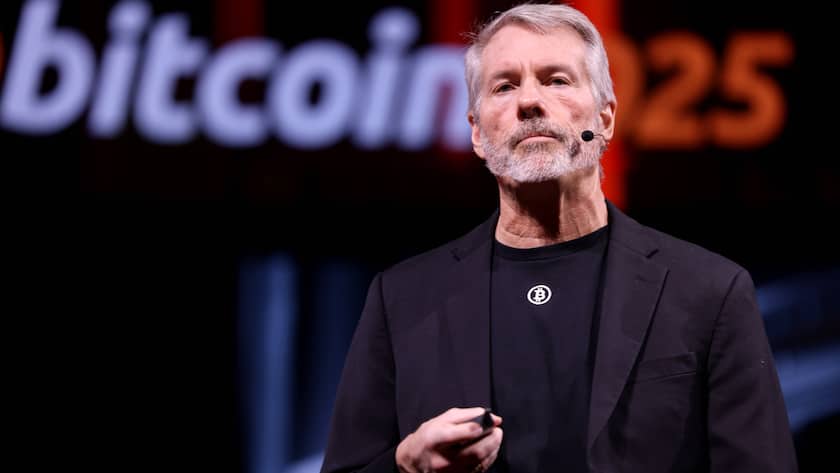 Das Krypto-Kartenhaus von Strategy droht zu kippen May 29, 2025, Las Vegas, Nevada, USA: MICHAEL SAYLOR speaks at Bitcoin 2025 at the Venetian Hotel & Conference Center in Las Vegas, Nevada. Las Vegas USA - ZUMAg247 20250529_znp_g247_013 Copyright: xGagexSkidmorex