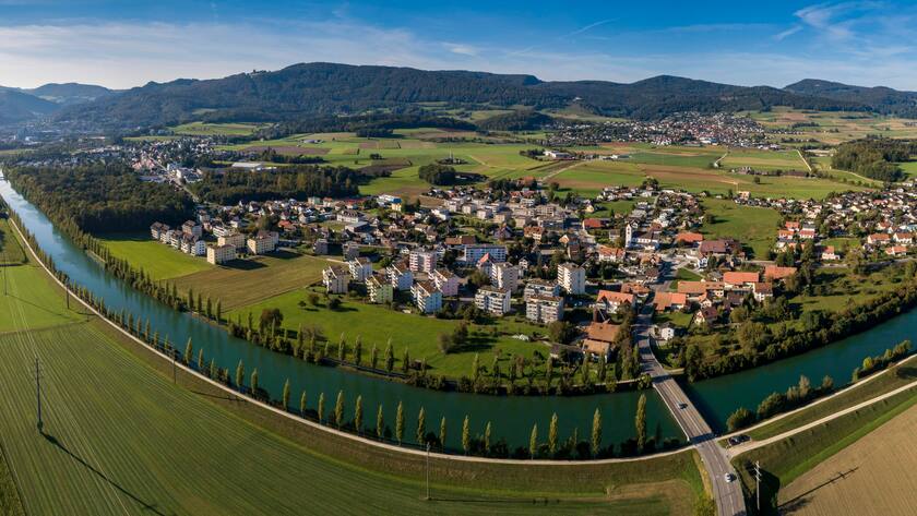 Luftaufnahme des Dorfes Obergösgen in Solothurn.