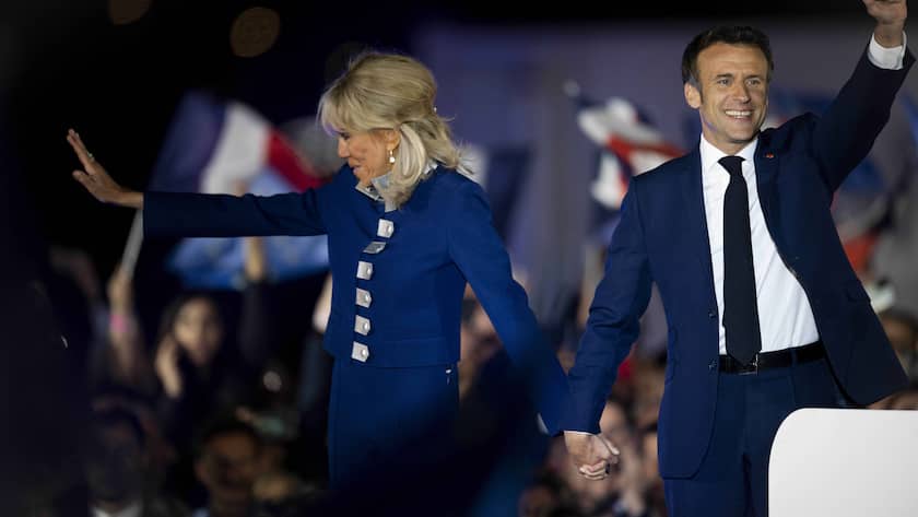 Präsidentschaftswahl in Frankreich, Stichwahl, Emmanuel Macron Wahlparty unter dem Eiffelturm Discours de Victoire d Emmanuel Macron - Candidat en Marche a sa propre reelection aux presidentielles de 2022 avec sa femme brigitte Macron NEWS : Discours d Emmanuel Macron - Touquet - 24/04/2022 JBAutissier/Panoramic PUBLICATIONxNOTxINxFRAxITAxBEL