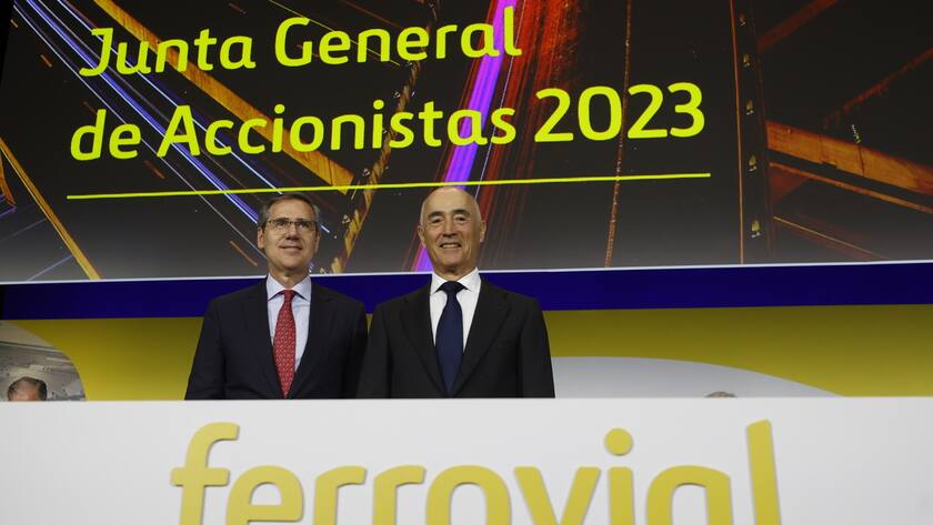 epa10570643 Chairman of Spanish company Ferrovial Rafael Pino (R) and CEO Ignacio Madridejos (L) during the company's shareholders meeting in Madrid, Spain, 13 April 2023, to decide the company's future. Ferrovial shareholders are to decide whether to transfer the company's headquarters to the Netherlands where it would be launching a stock market flotation as a previous move to jump to Wall Street. EPA/JAVIER LIZON