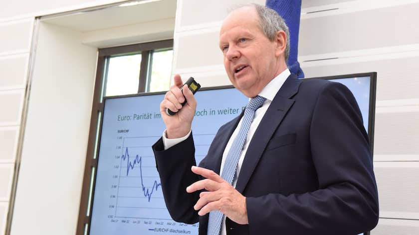 Thomas Stucki, CIO der St. Galler Kantonalbank an einer Medienkonferenz in Zürich