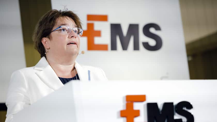 Magdalena Martullo-Blocher, CEO der Ems-Chemie spricht an der Bilanzmedienkonferenz der Ems-Gruppe am Freitag, 11. Februar 2022 in Zuerich. (KEYSTONE/Michael Buholzer)