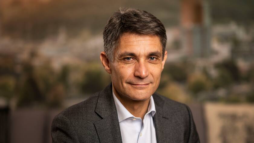 Portrait of Fabrizio Petrillo, CEO of AXA Winterthur, taken at the company's headquarters in Winterthur, in the Canton of Zurich, Switzerland, on December 16, 2019. (KEYSTONE/Christian Beutler)Fabrizio Petrillo, CEO der AXA Winterthur, portraitiert am 16. Dezember 2019 am Hauptsitz des Unternehmens in Winterthur. (KEYSTONE/Christian Beutler)