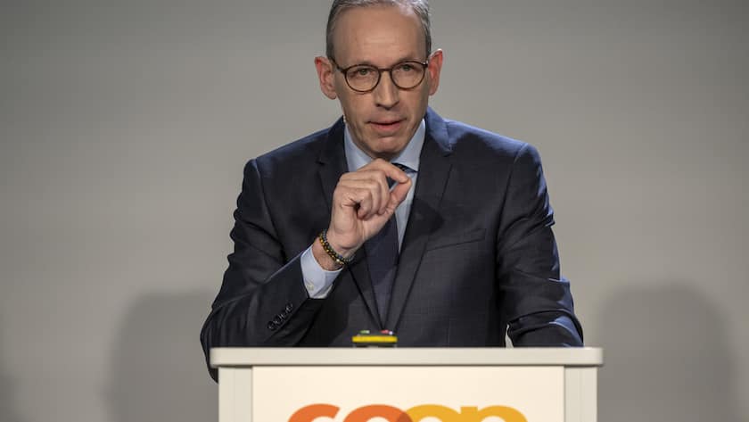 Philipp Wyss, Vorsitzender der Geschaeftsleitung, spricht an der Bilanzmedienkonferenz von COOP in Muttenz, am Dienstag, 14. Februar 2023. (KEYSTONE/Georgios Kefalas)